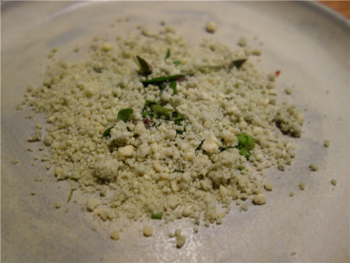 blue cheese with herbs